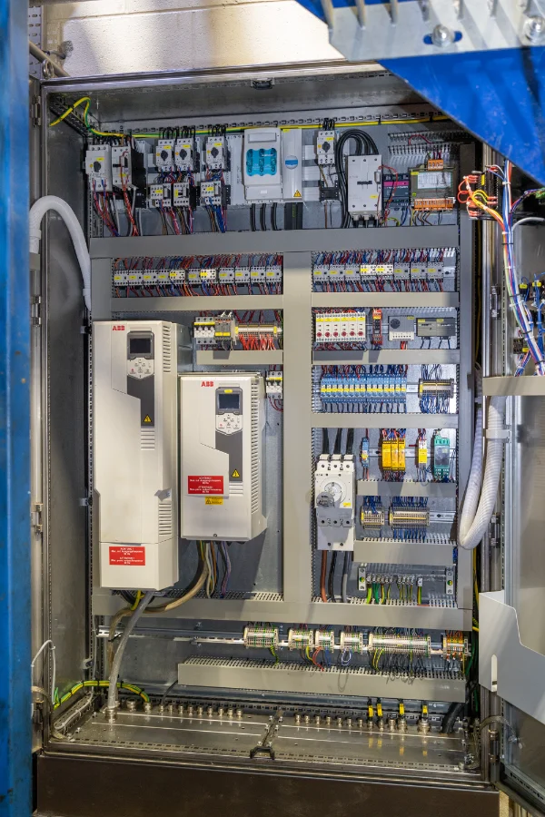 Electrical installation of a new processing line for category 3 material — project photo 8